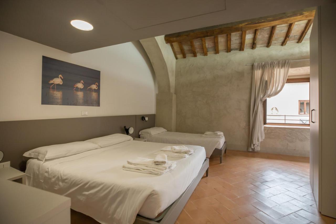 Del Castello Di Hostel Santa Severa