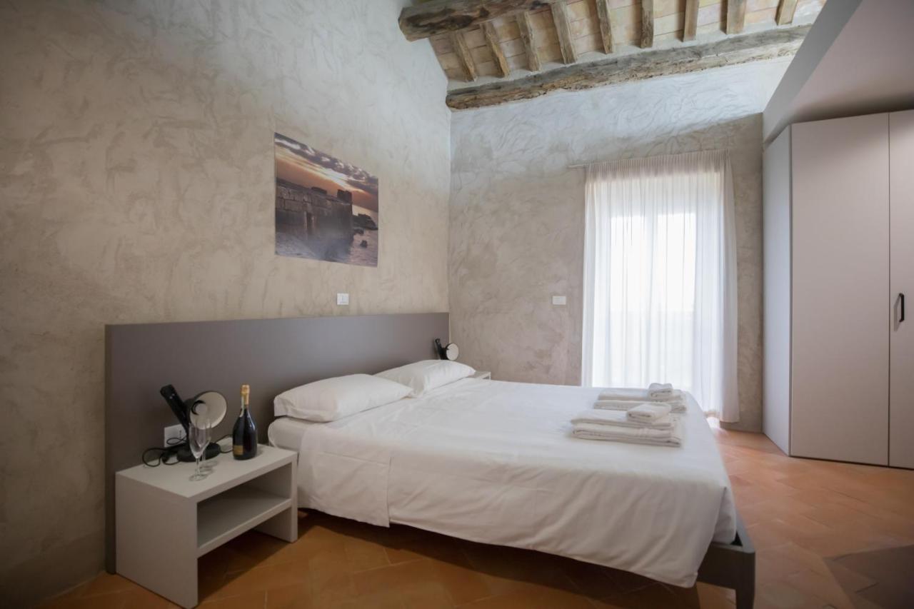 Del Castello Di Hostel