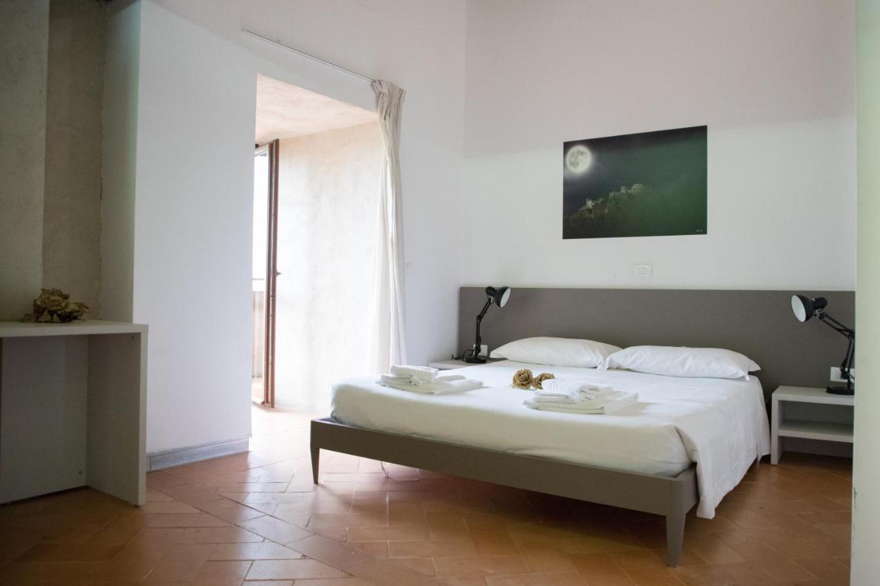 Hostel Del Castello Di *