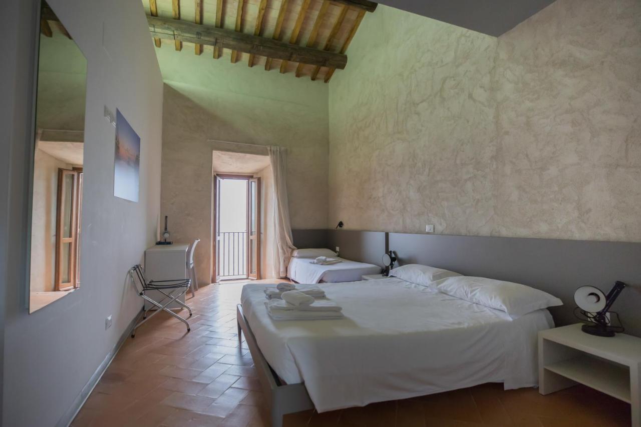 Del Castello Di Hostel *