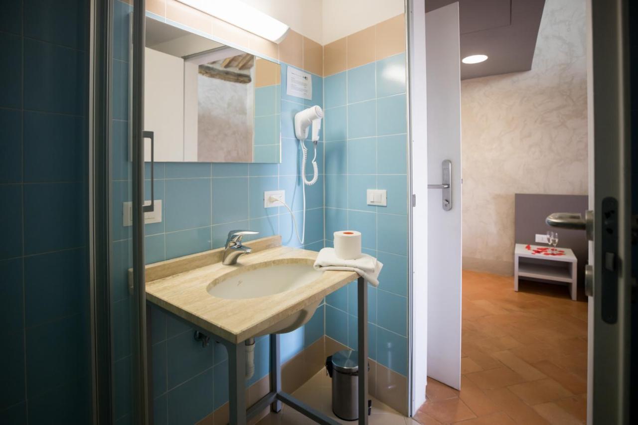 Del Castello Di Hostel