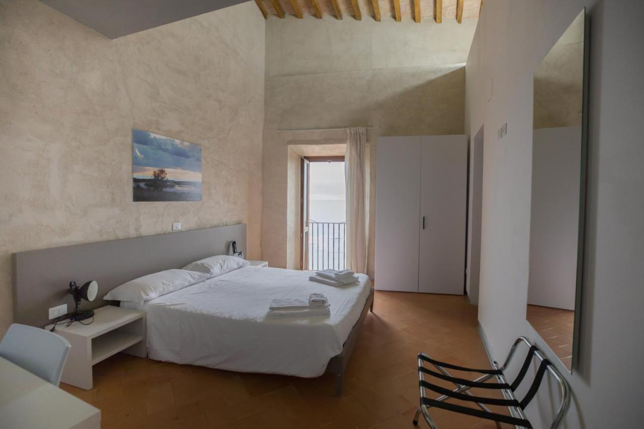 Hostel Del Castello Di *