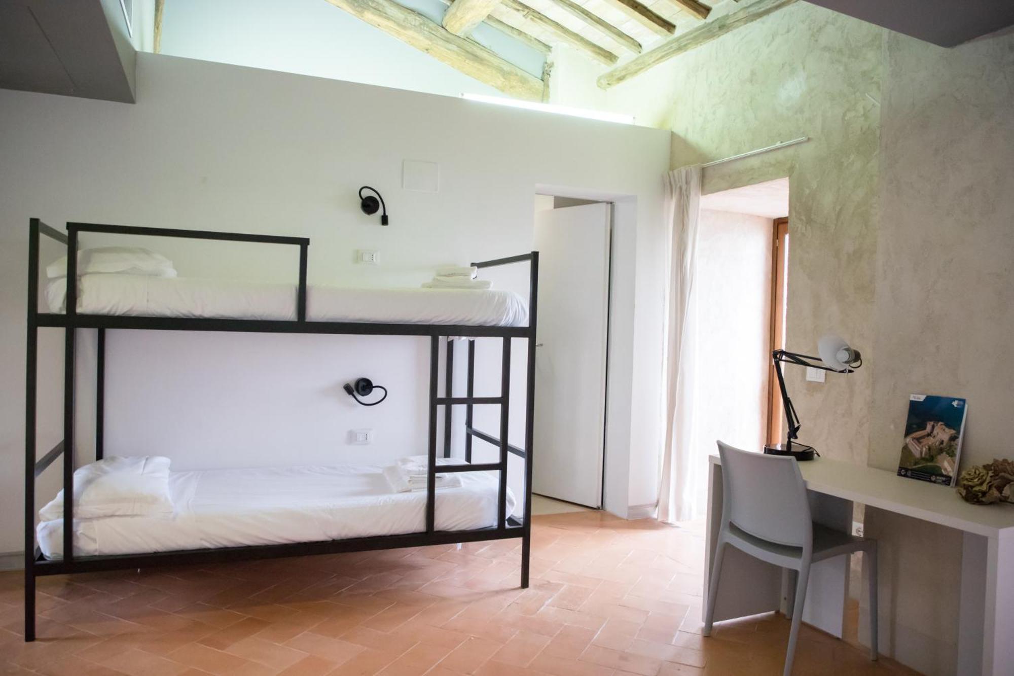 Del Castello Di Hostel *